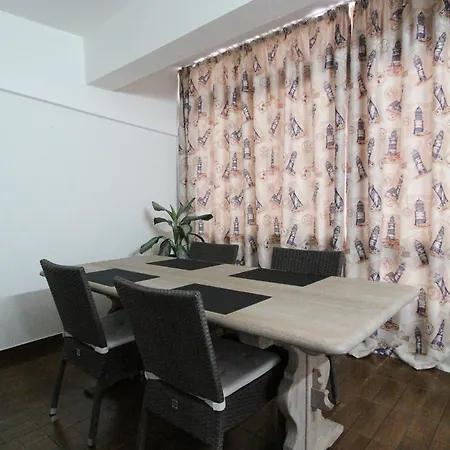 Apartament Z&a - Spacious Apartment, Close To The Strip *